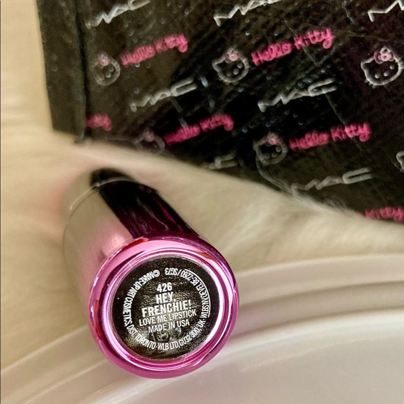 MAC Love Me Lipstick Hey Frenchie - Picture 3 of 11